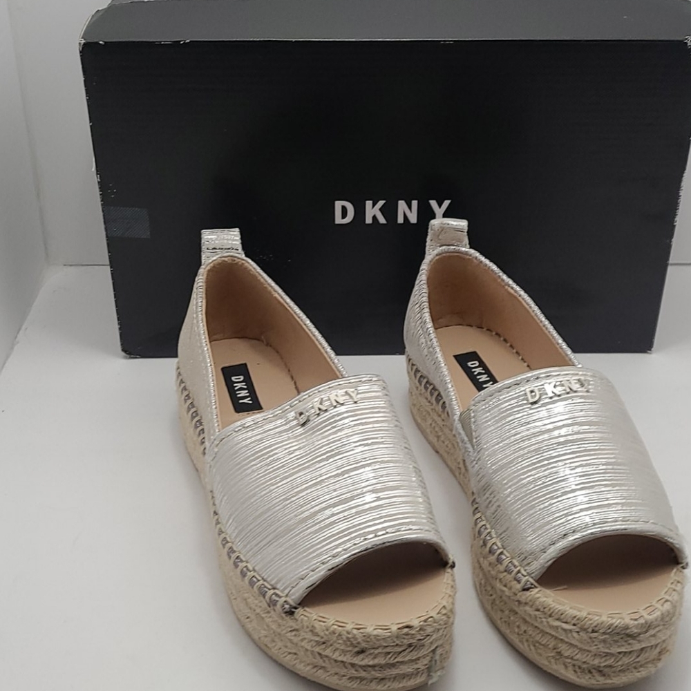 Dkny summer sandals
